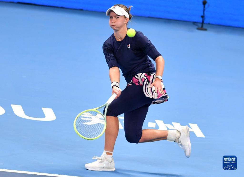 力挫强敌 力挫强敌