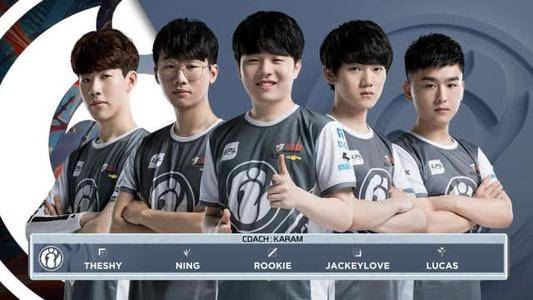 依然不能掩 依然不能掩