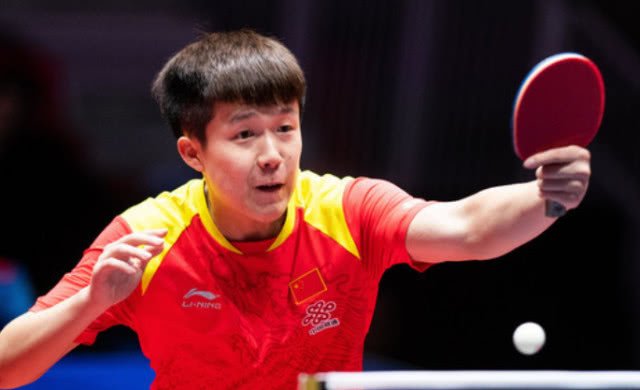 赫罗纳vs瓦伦西亚：阿图尔、布林德首发，加亚、马马尔达什维利出战.