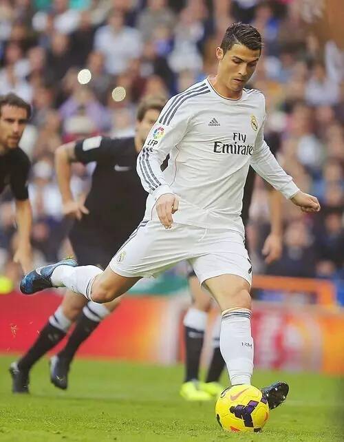 媒体人质疑：伊万暂不下课甚至还要带东亚杯 足协难道不做任何预案？